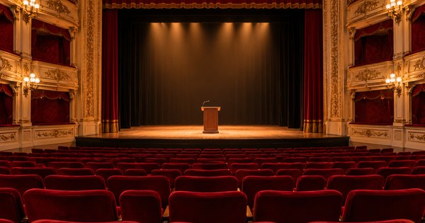 Teatro clásico genérico vacío con atril sin identificar, imagen ilustrativa